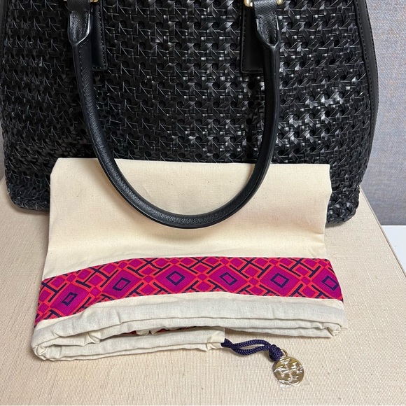 Tory Burch Robinson Basket-Weave Top Handle Black Satchel - Picture 10 of 12